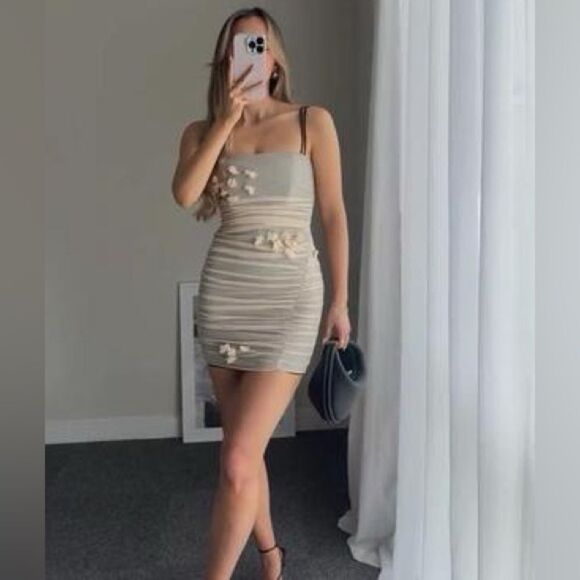 Zara floral tulle dress - Picture 9 of 9